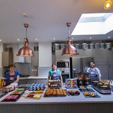 Comfotel Prpl London Bagian luar foto
