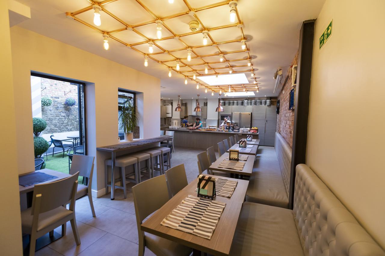 Comfotel Prpl London Bagian luar foto