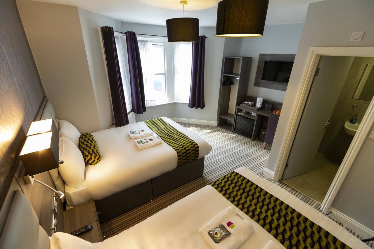 Comfotel Prpl London Bagian luar foto