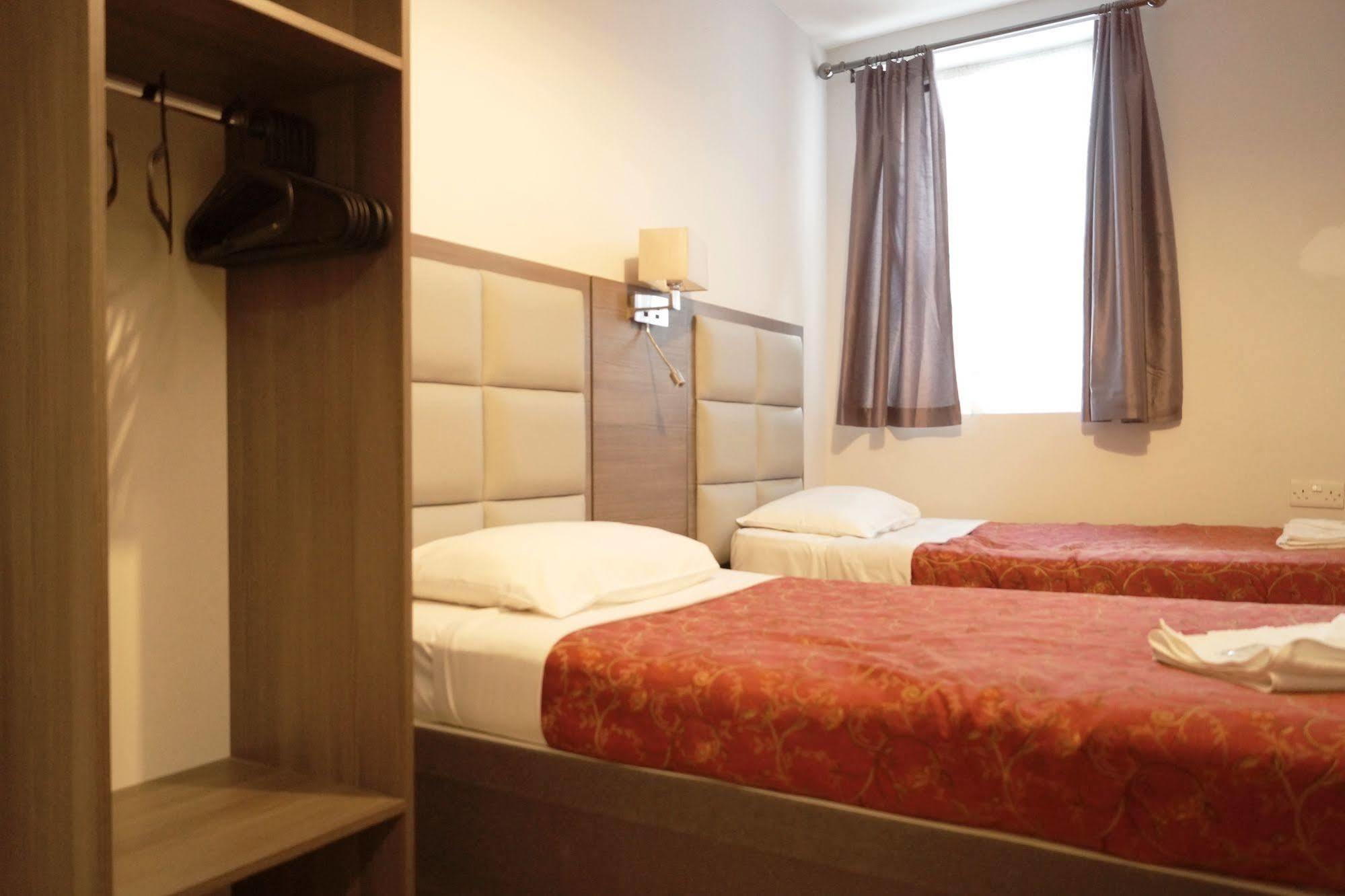 Comfotel Prpl London Bagian luar foto