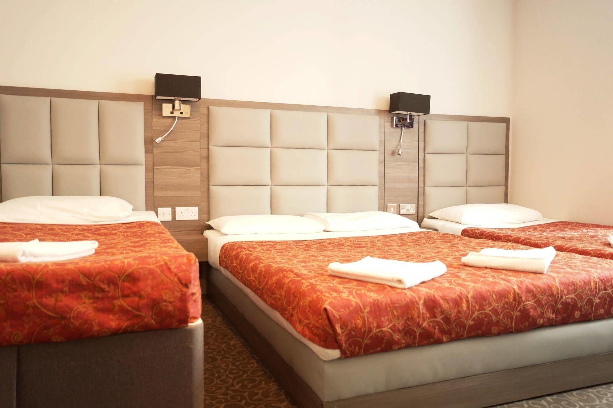 Comfotel Prpl London Bagian luar foto