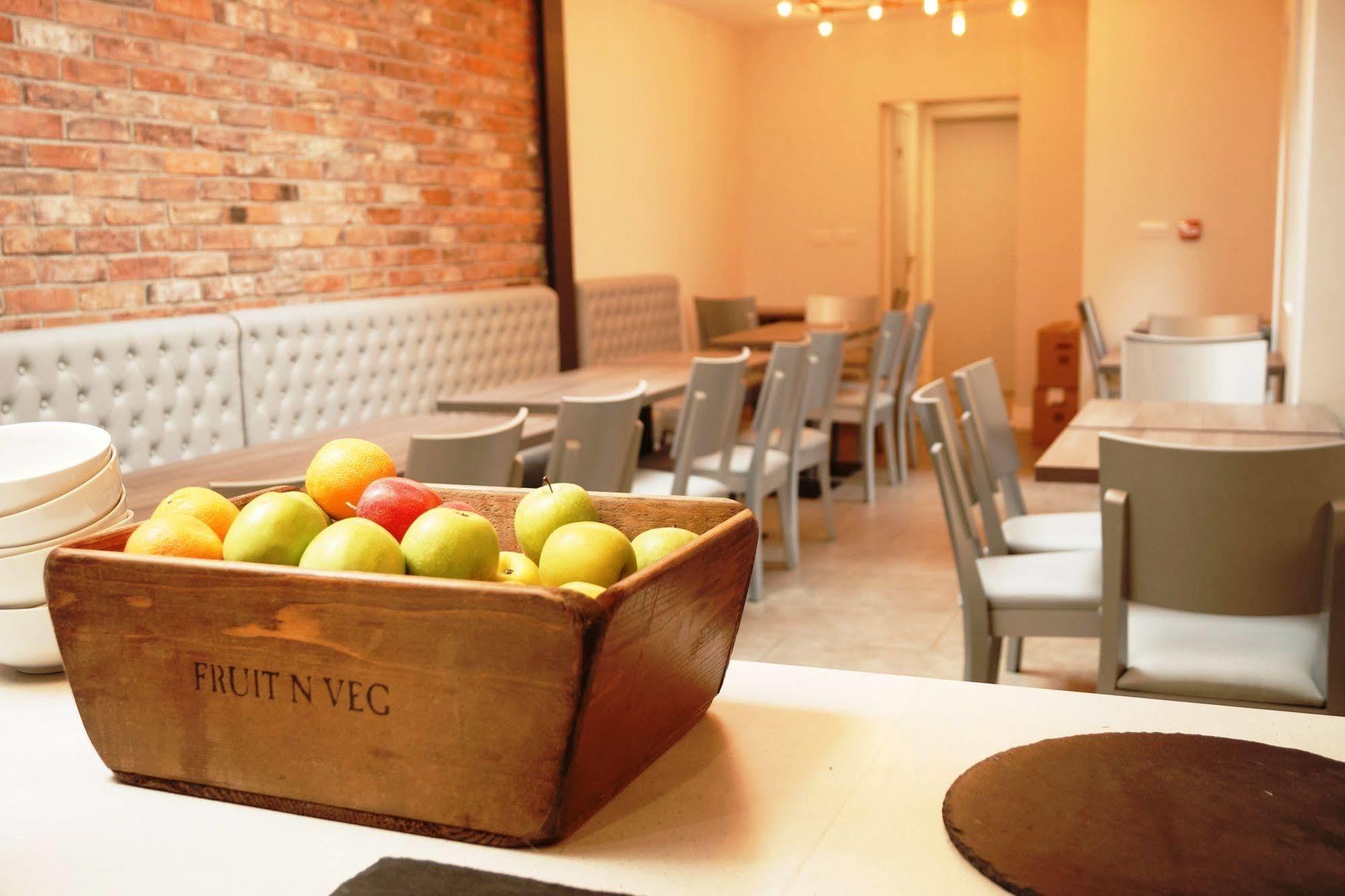 Comfotel Prpl London Bagian luar foto